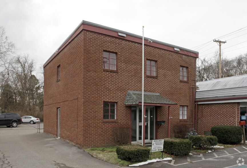 107 Memorial Dr, Goodlettsville, TN 37072 Office for Lease