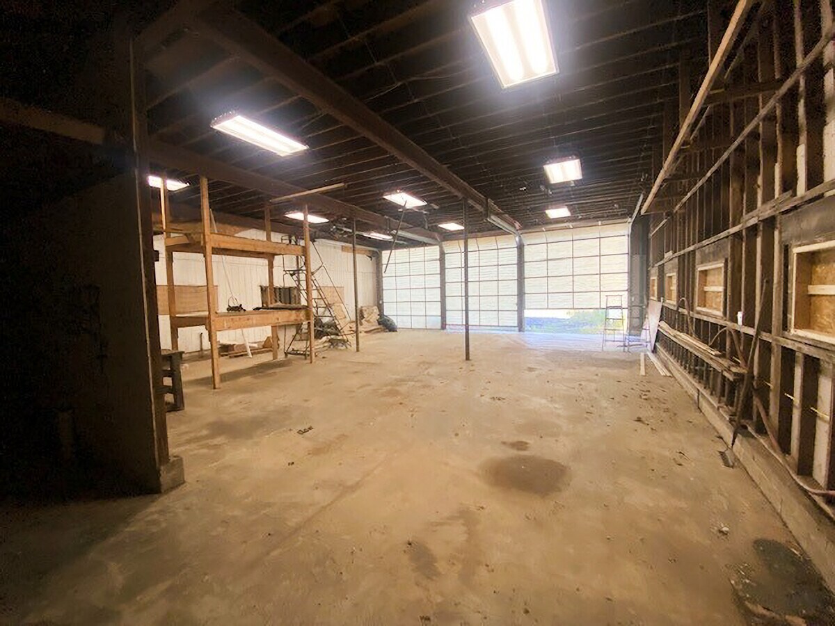 20 Salem Church Rd, Newark, DE 19713