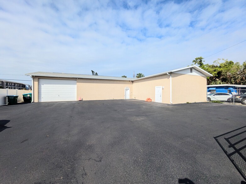 4110 18th St W, Bradenton, FL for lease - Building Photo - Image 1 of 8