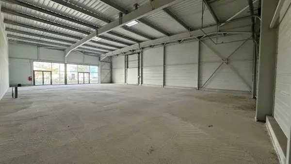 Retail in Perpignan for lease Interior Photo- Image 1 of 5