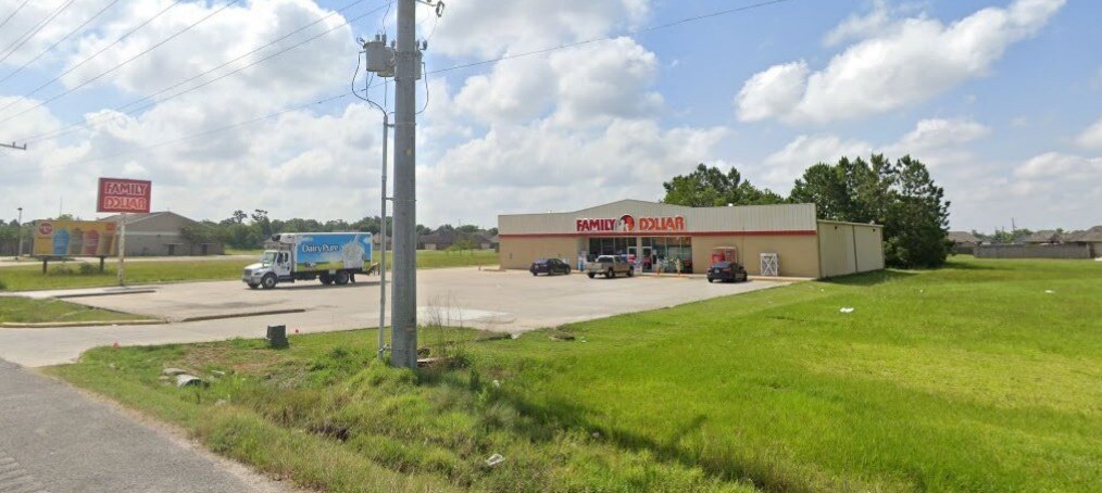 305 W Highway 90, Iowa, LA for sale Primary Photo- Image 1 of 4