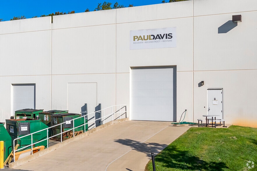 8797 Snouffer School Rd, Gaithersburg, MD for lease - Building Photo - Image 3 of 5