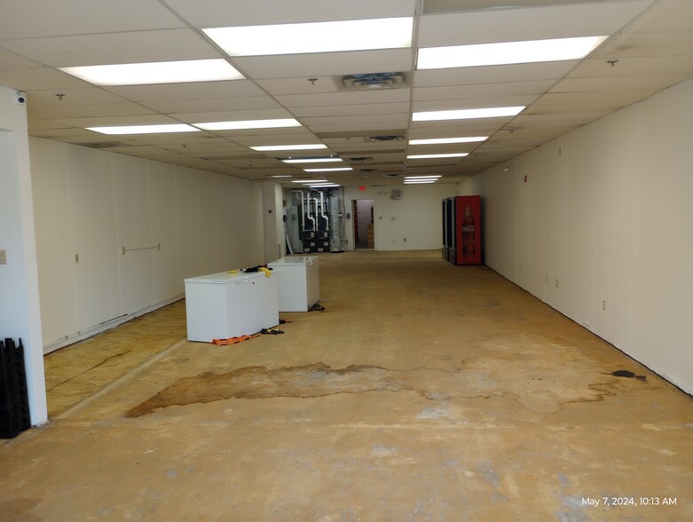 850 W Lancaster Ave, Bryn Mawr, PA for lease - Interior Photo - Image 3 of 10