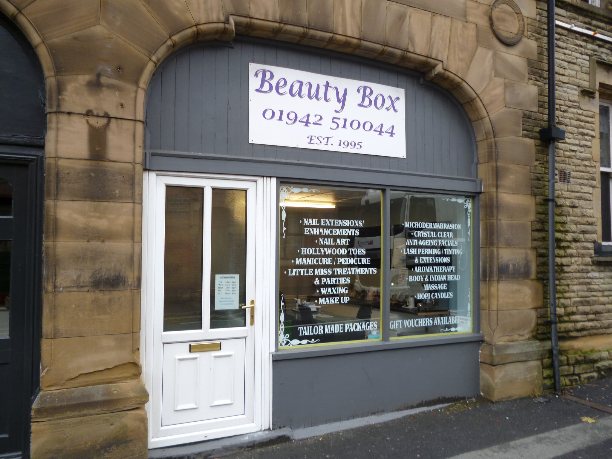 7 Warrington Rd, Wigan for sale Primary Photo- Image 1 of 1