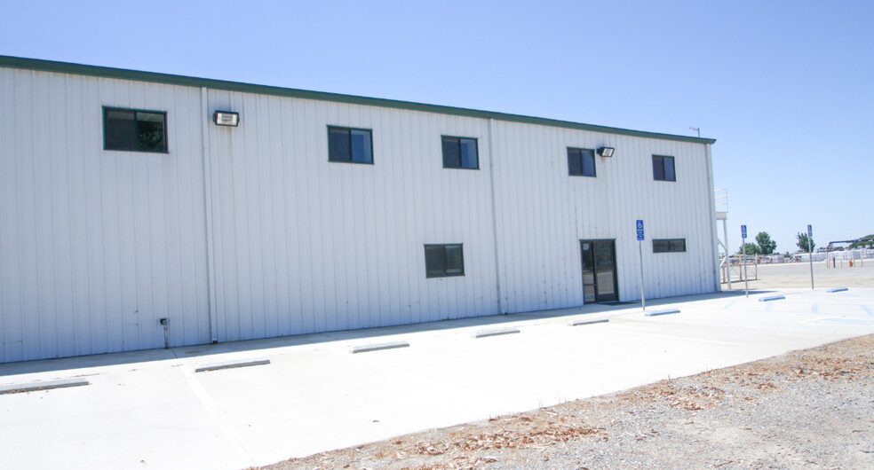 30158 Road 68, Visalia, CA for lease - Building Photo - Image 3 of 4