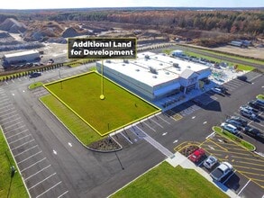 4331 Middle Country Rd, Calverton, NY for lease Interior Photo- Image 1 of 2