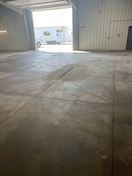 639 16th St NE, West Fargo, ND for lease - Building Photo - Image 2 of 6