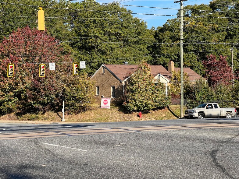 2233 S York Rd, Gastonia, NC for sale - Primary Photo - Image 1 of 1