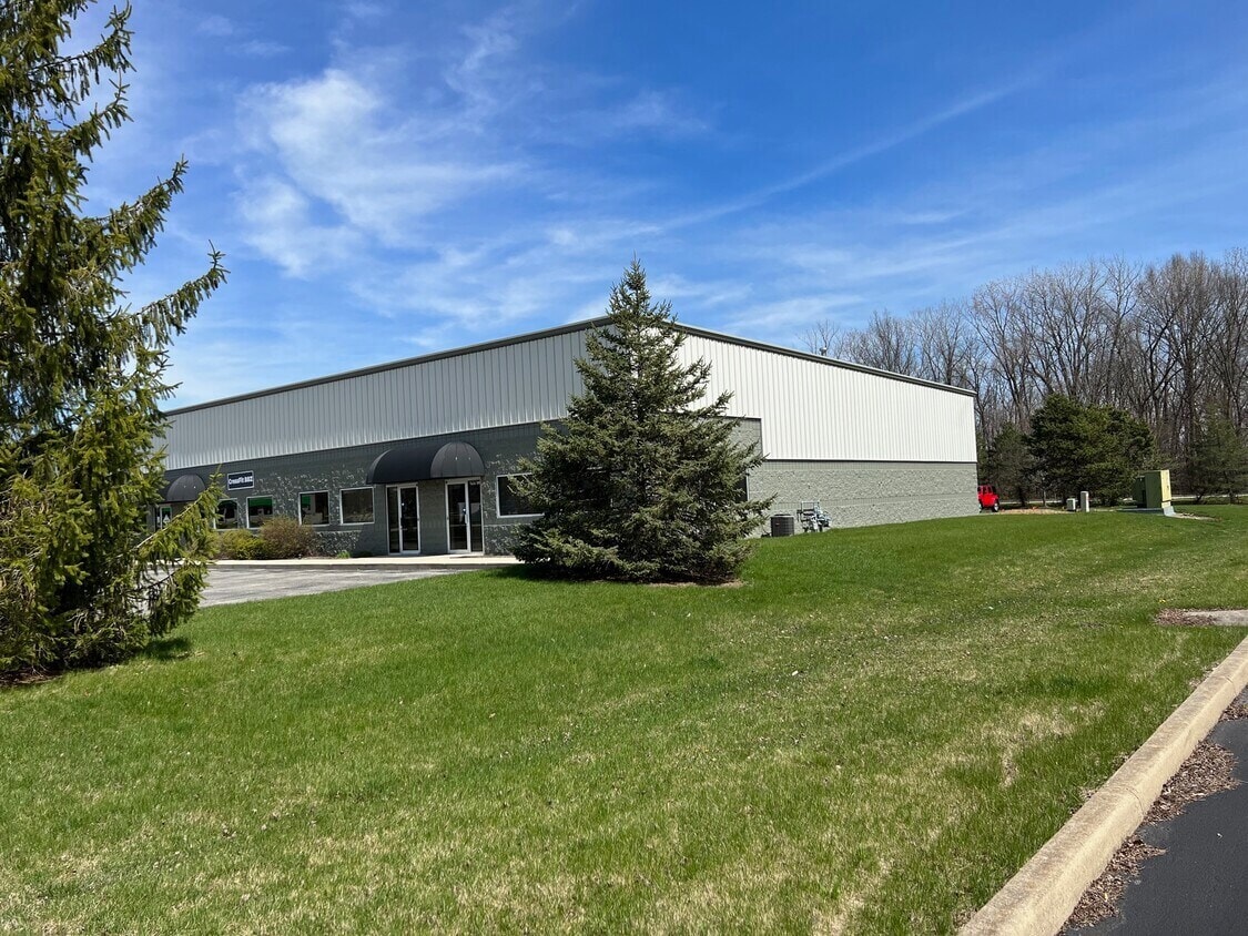 16851 Southpark Dr, Westfield, IN for lease Building Photo- Image 1 of 3
