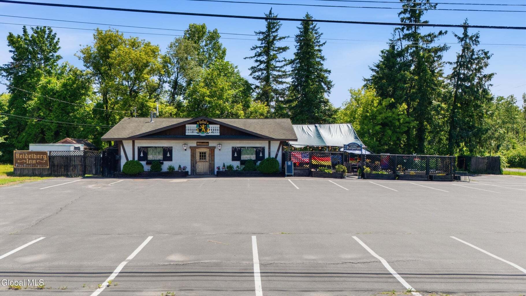 352 Quaker Rd, Queensbury, NY for sale Building Photo- Image 1 of 32