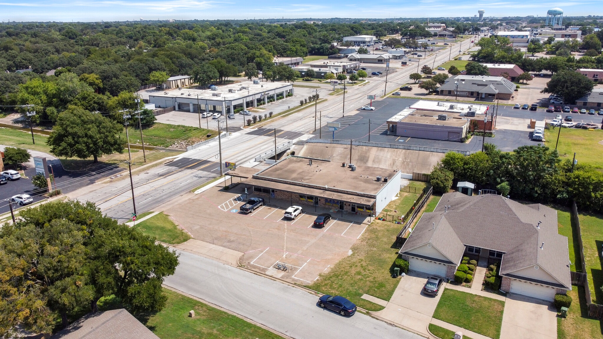 641 W Bedford Euless Rd, Hurst, TX for sale Building Photo- Image 1 of 10