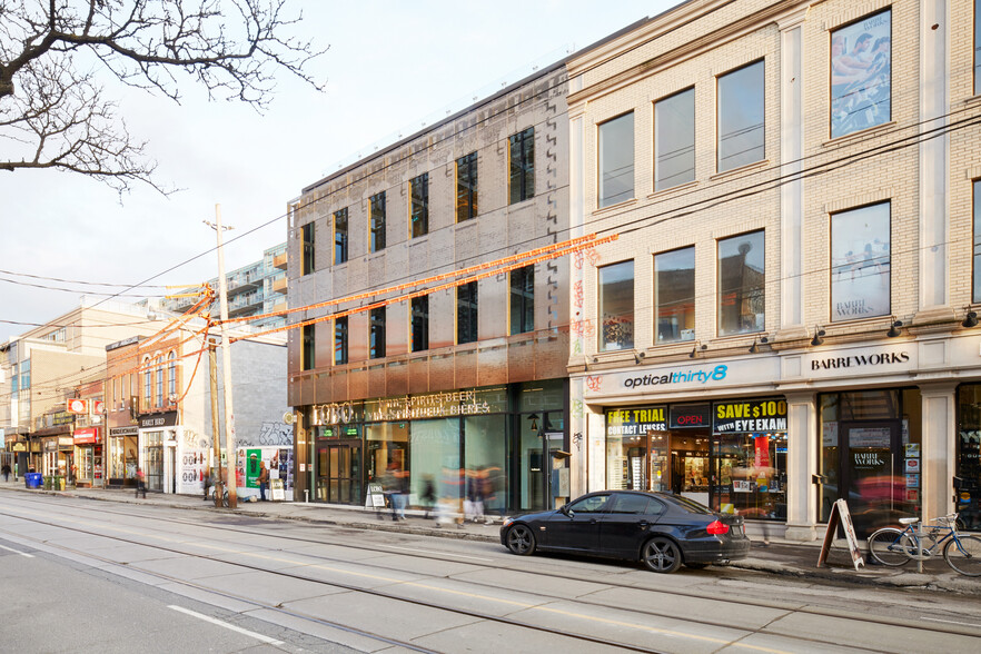 619-621 Queen St W, Toronto, ON for lease - Building Photo - Image 2 of 5