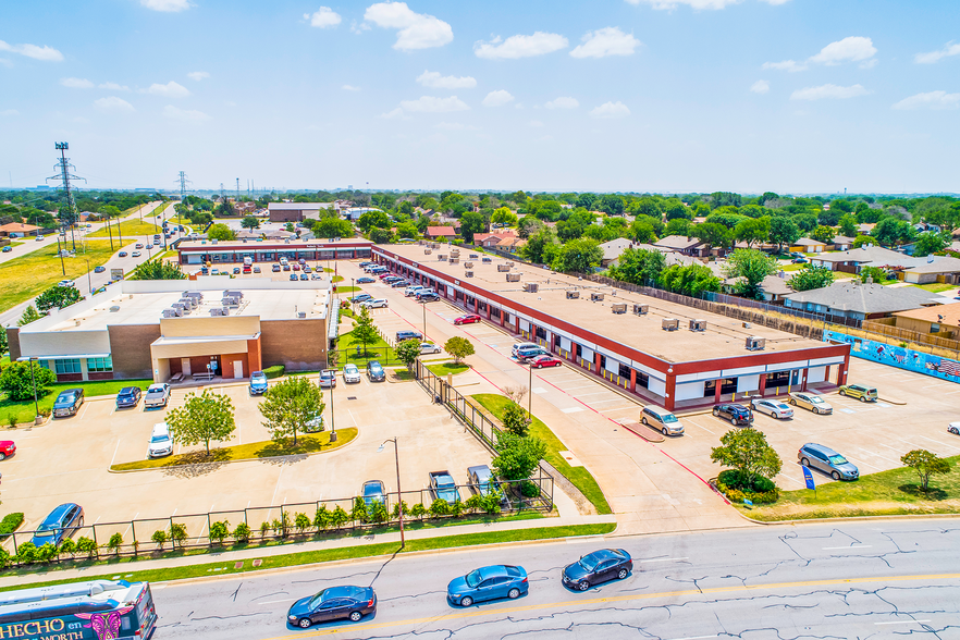 2715-2785 Alta Mesa Blvd, Fort Worth, TX for lease - Building Photo - Image 1 of 9