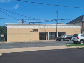 138 S 1st St, Lindenhurst, NY for lease Building Photo- Image 1 of 16