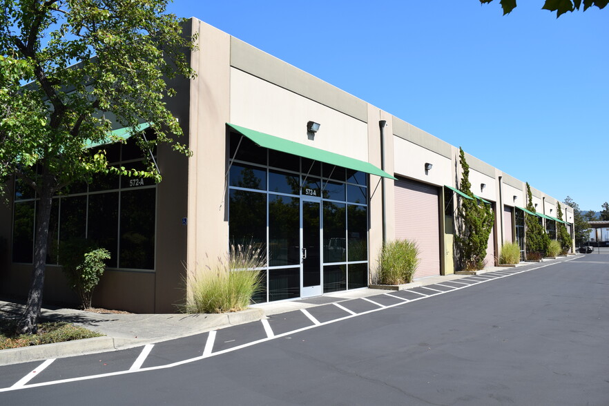 572 Martin Ave, Rohnert Park, CA for lease - Building Photo - Image 1 of 14