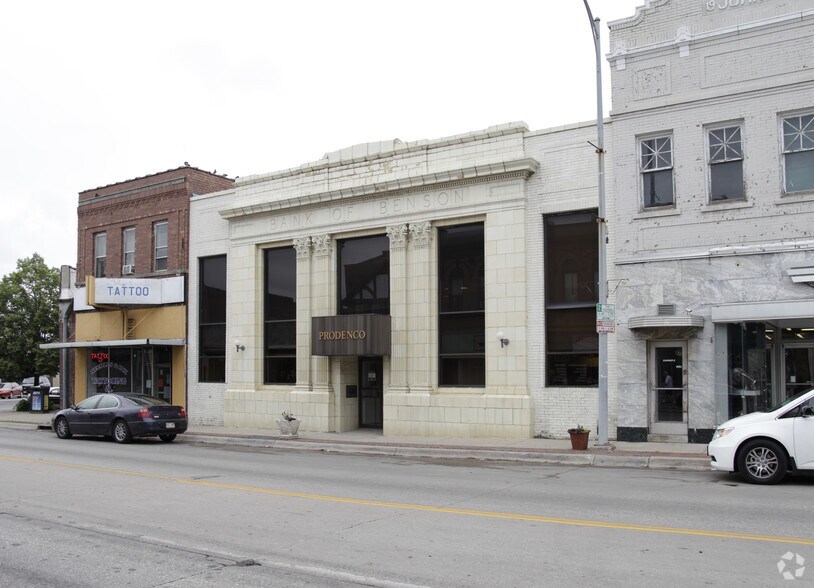 6108 Maple St, Omaha, NE for sale - Primary Photo - Image 1 of 1