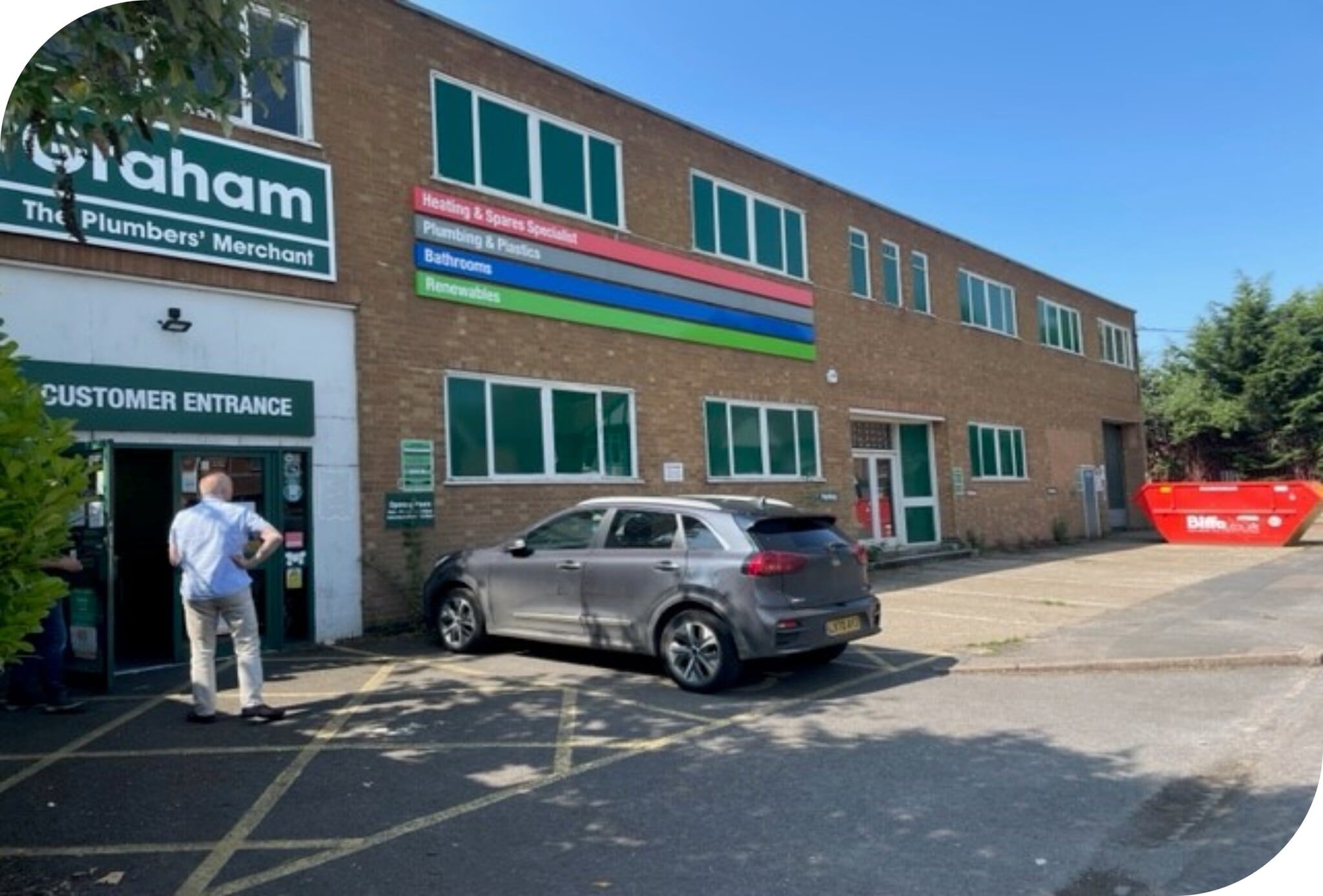 17 Blackbird Av, Leicester for sale Primary Photo- Image 1 of 1