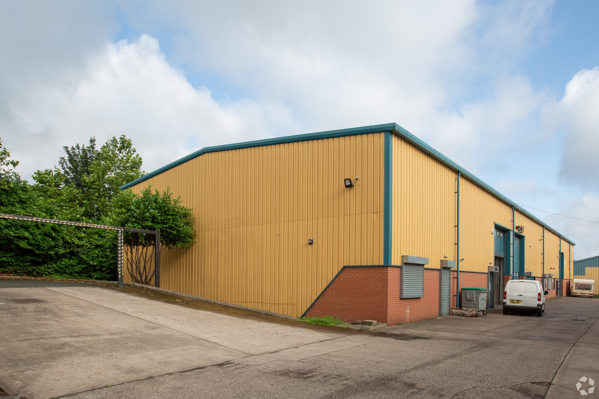 Cross St, Bilston for sale Primary Photo- Image 1 of 1