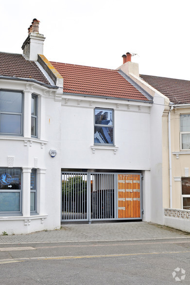 175-177 Westbourne St, Hove for lease - Building Photo - Image 3 of 5