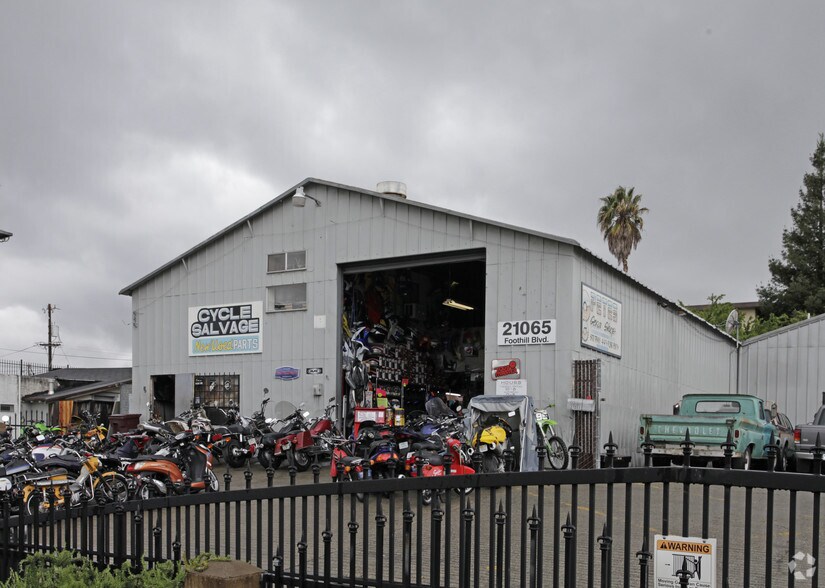 21059-21065 Foothill Blvd, Hayward, CA for sale - Building Photo - Image 1 of 1