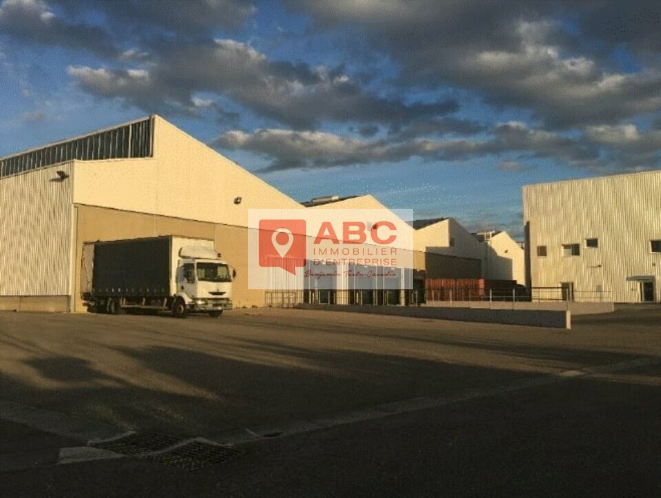 Industrial in Nîmes for lease Building Photo- Image 1 of 4