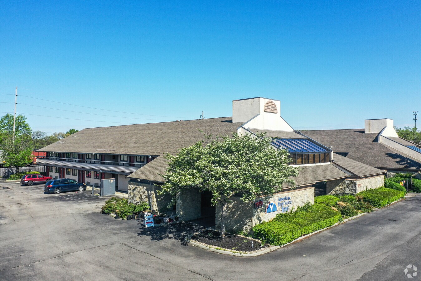 4875 Sinclair Rd, Columbus, OH 43229