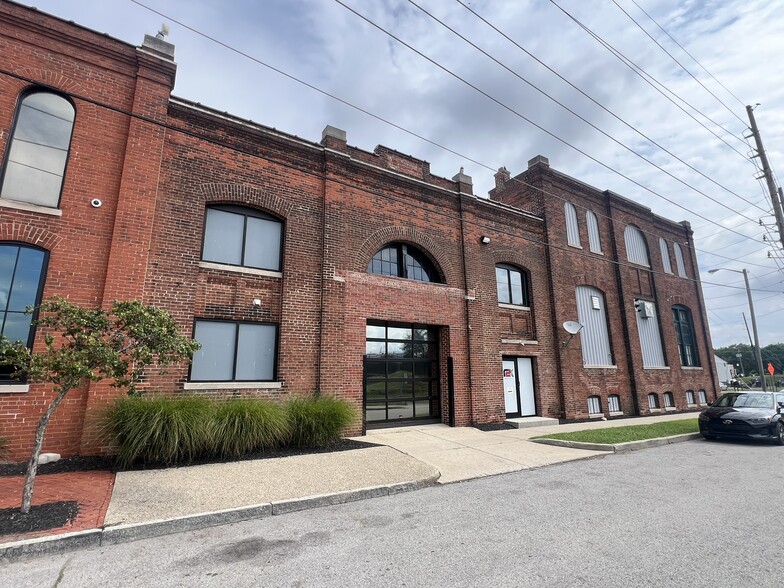 930 Daly St, Indianapolis, IN for lease - Building Photo - Image 1 of 9