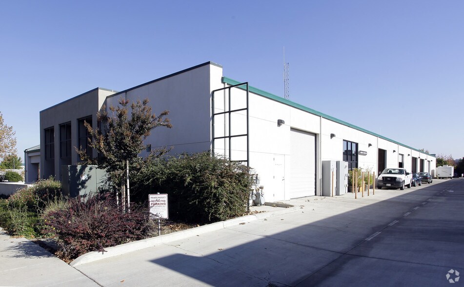 638 Cantrill Dr, Davis, CA for sale - Primary Photo - Image 1 of 1