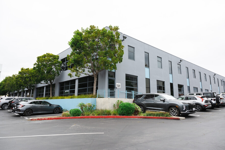 12910 Culver Blvd, Marina Del Rey, CA for lease - Building Photo - Image 2 of 36