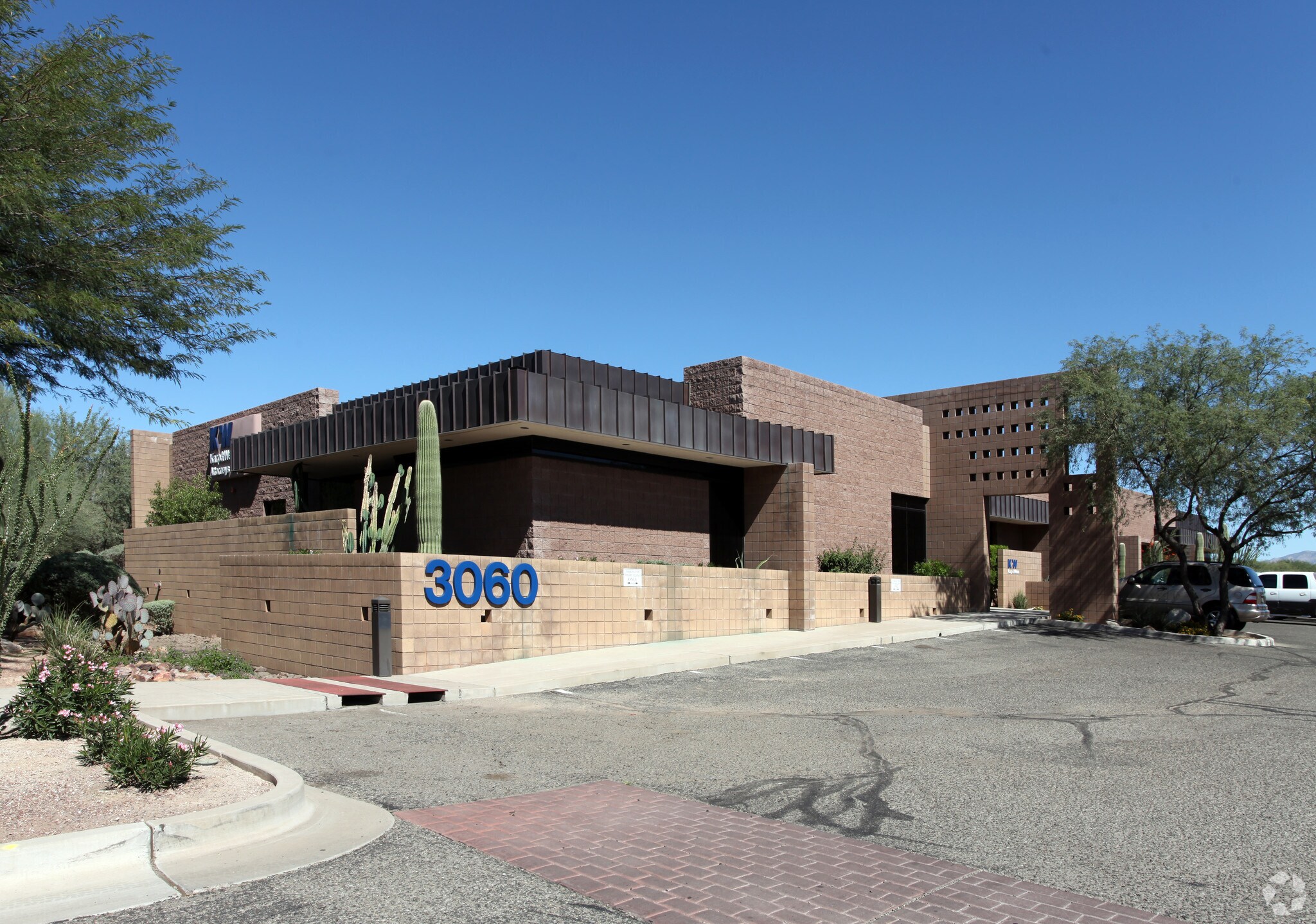 3060 N Swan Rd, Tucson, AZ 85712