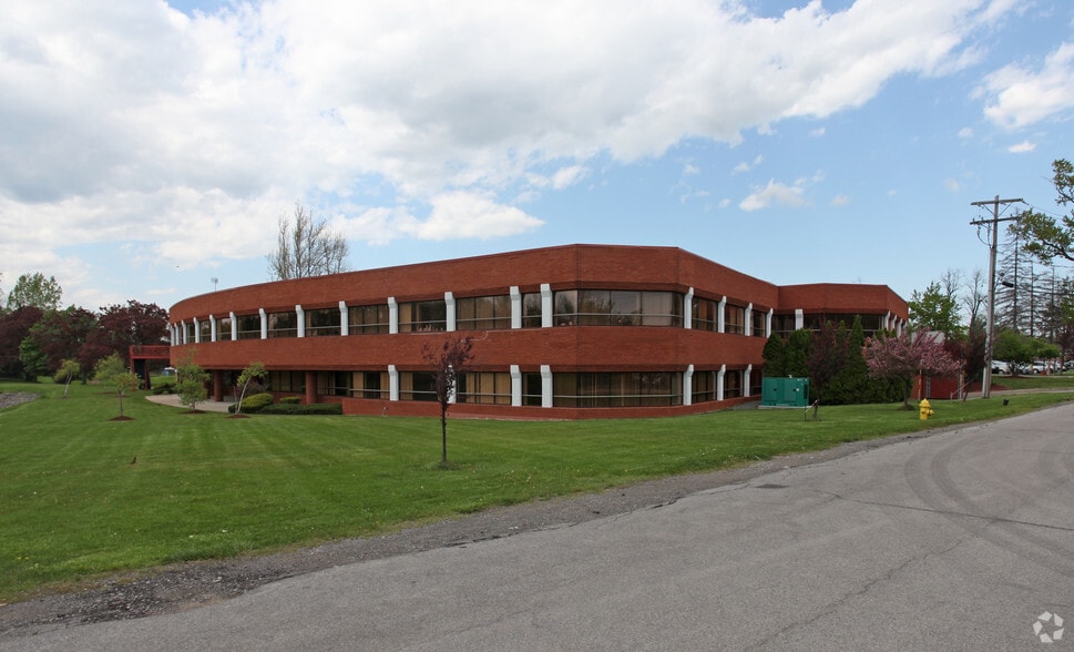 2350 N Forest Rd, Getzville, NY for lease - Building Photo - Image 2 of 13