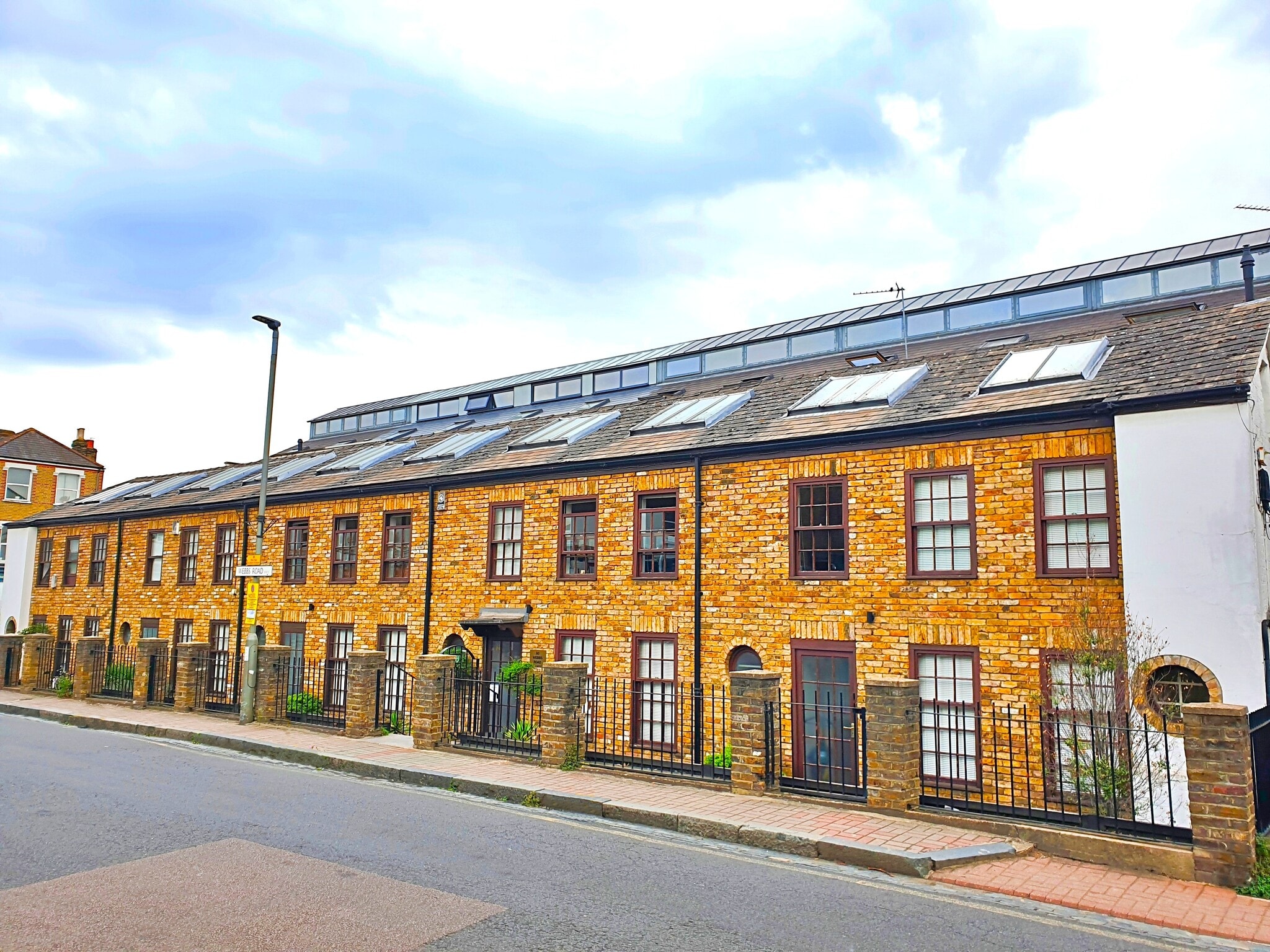 58-64A Webbs Rd, London for lease Building Photo- Image 1 of 4