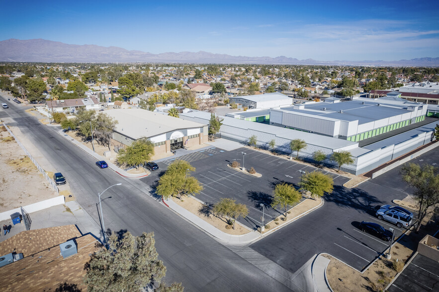 3250 N Bronco St, Las Vegas, NV for sale - Building Photo - Image 2 of 26