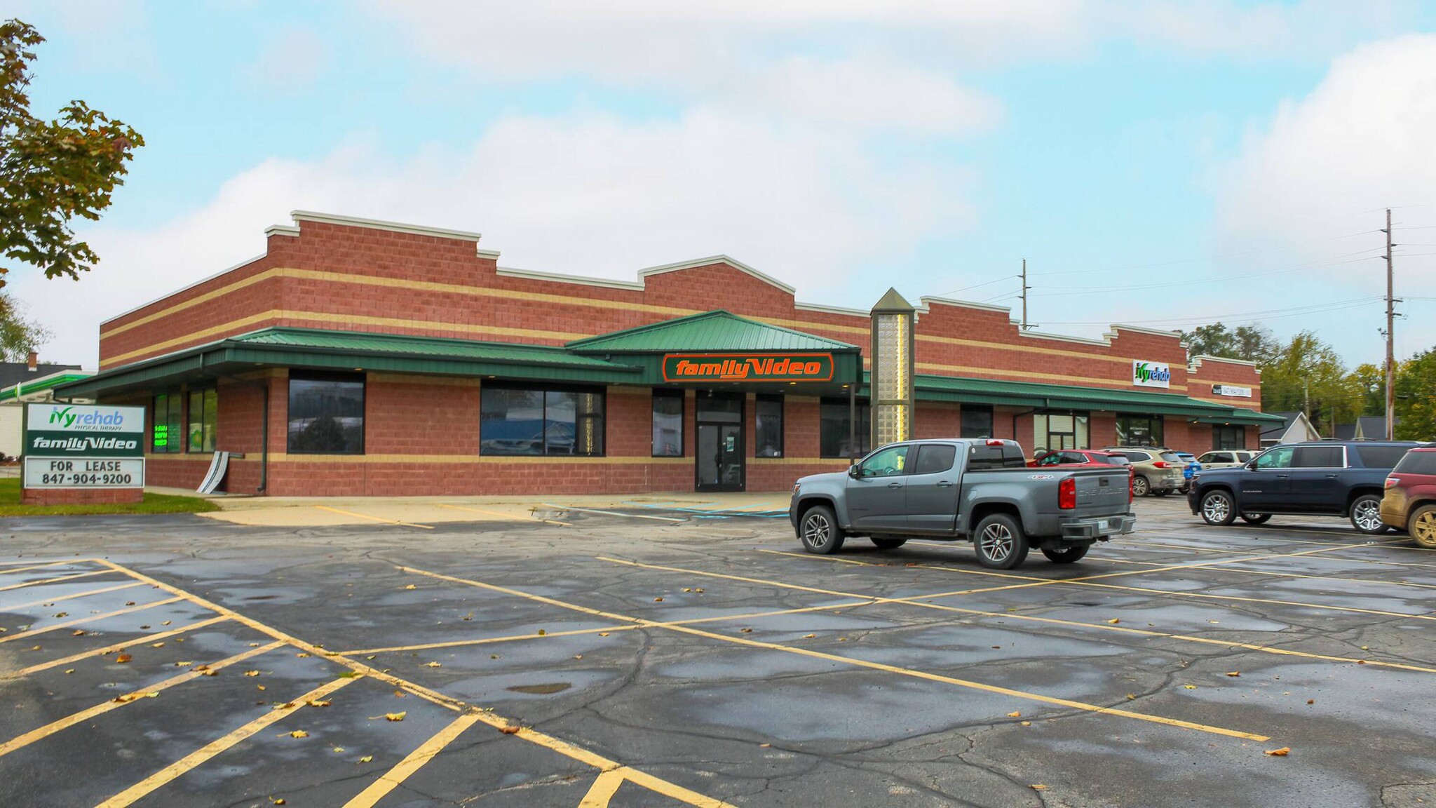 846 E Grand River Ave, Howell, MI for lease Building Photo- Image 1 of 1