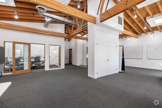 3384 Robertson Pl, Los Angeles, CA for lease Interior Photo- Image 2 of 2