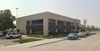 More details for 1010 2nd Ave, Worthington, MN - Retail for Sale