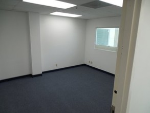 2000 Banks Rd, Margate, FL for lease Interior Photo- Image 1 of 3