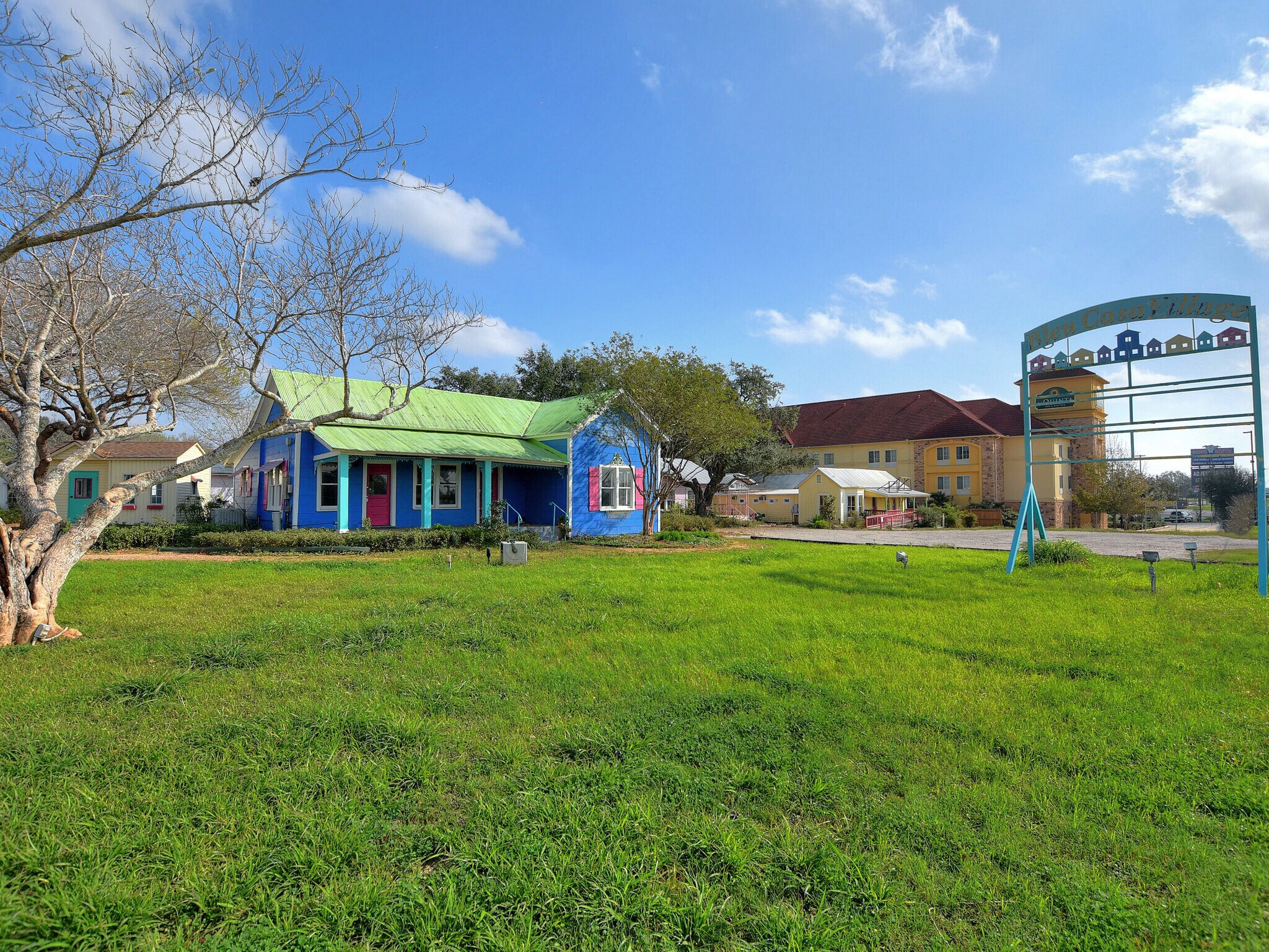 1820 10th St, Floresville, TX for sale Building Photo- Image 1 of 1