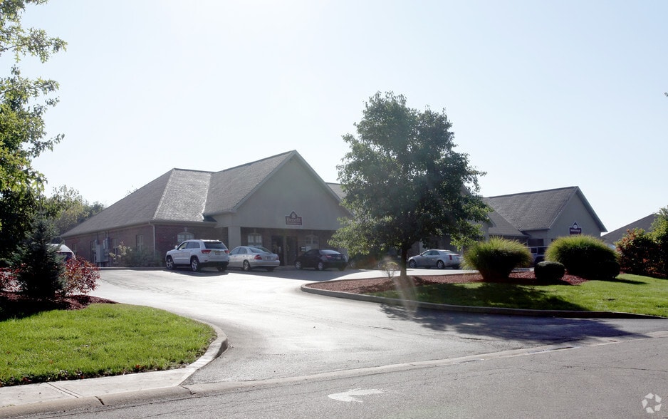 9755 Randall Dr, Indianapolis, IN for sale - Building Photo - Image 3 of 4