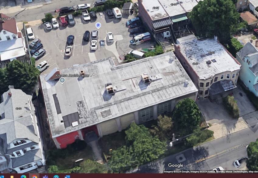 4343 Bowne St, Flushing, NY for lease - Building Photo - Image 1 of 3