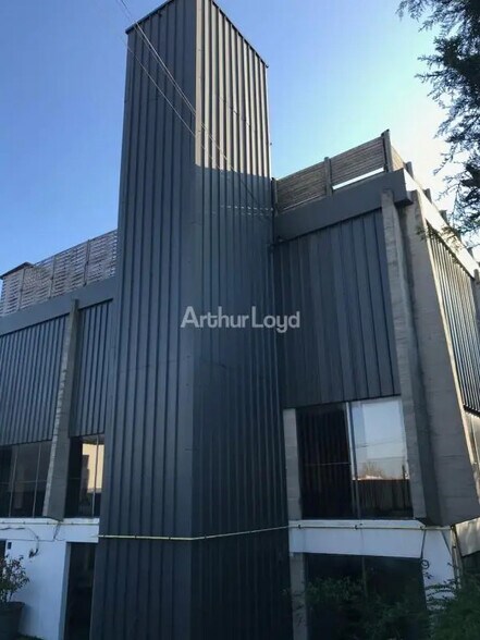 Flex in Épernay for lease - Building Photo - Image 3 of 3