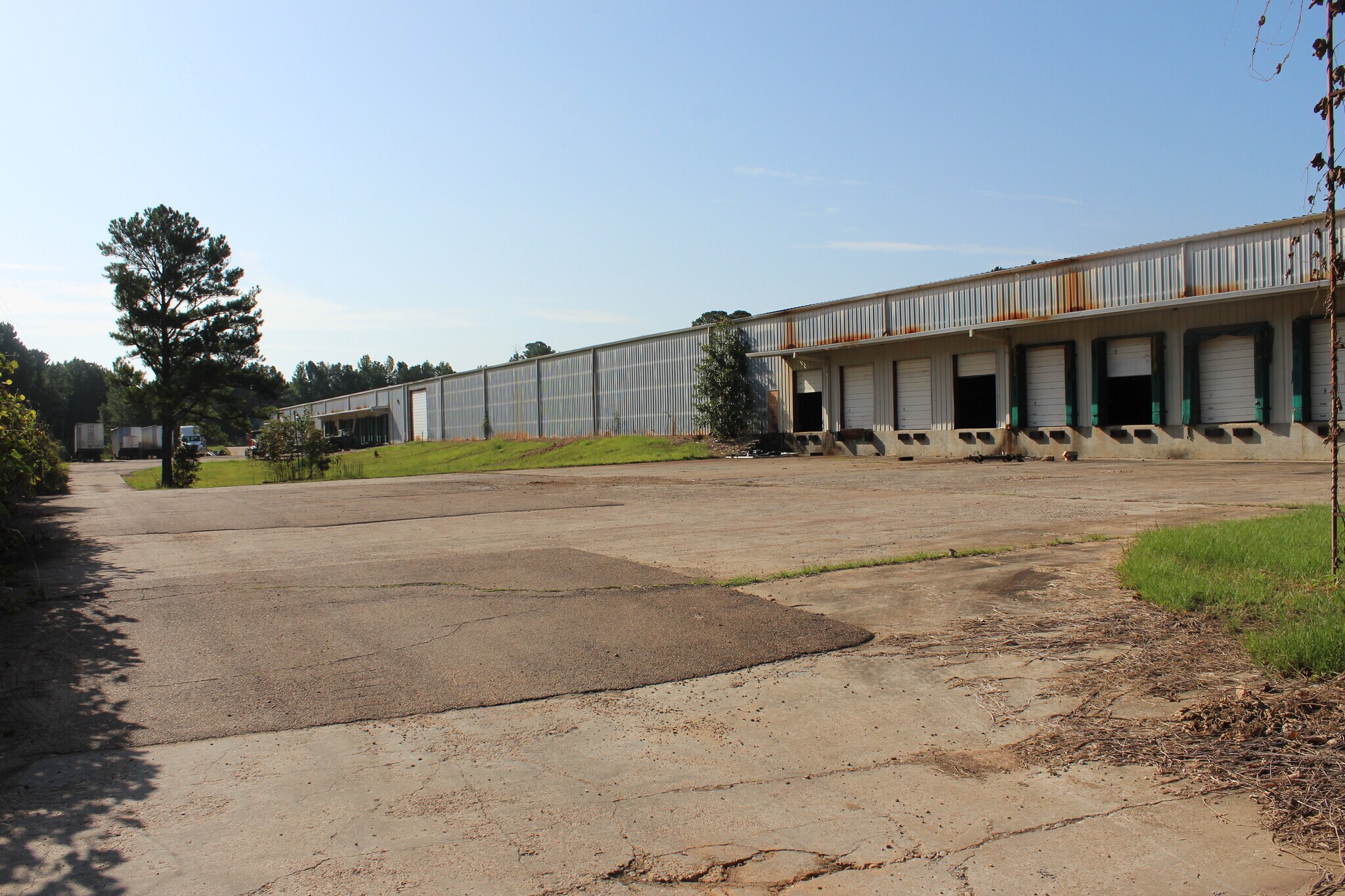 7340 Bellwood Rd, Ackerman, MS 39735 Belwood Building