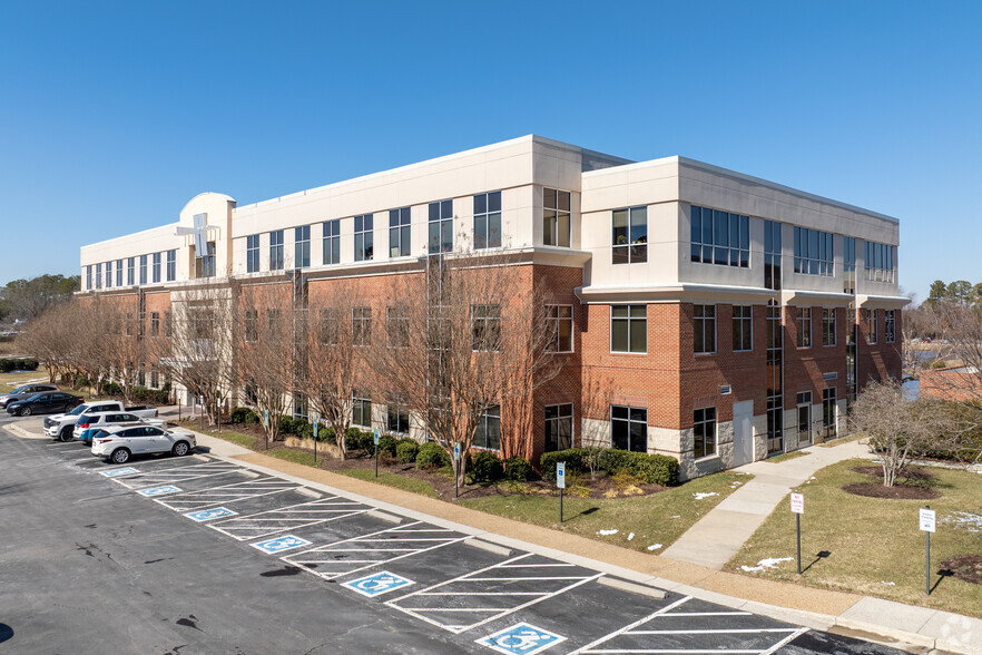 100 Eastshore Dr, Glen Allen, VA for sale - Primary Photo - Image 1 of 1