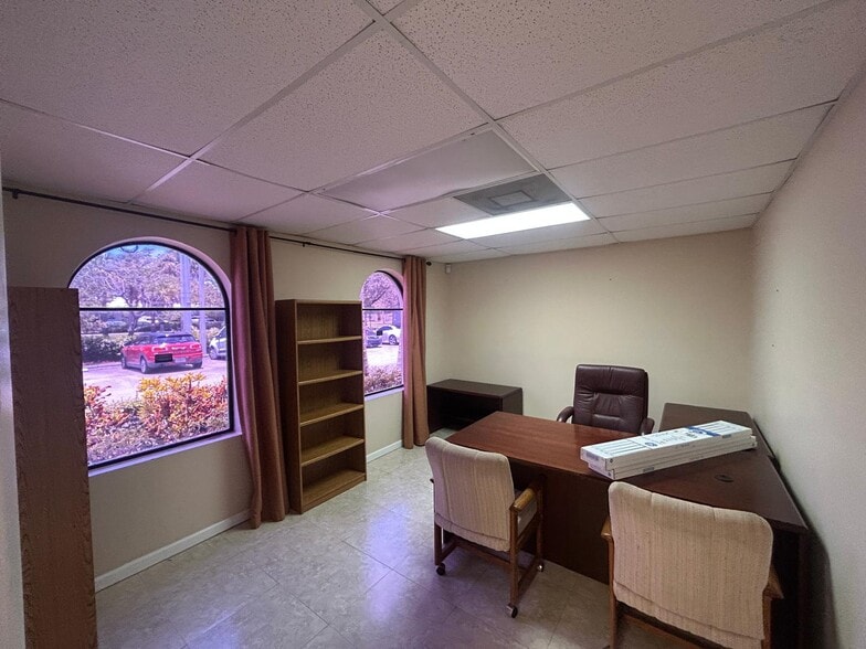 10002-10192 NW 50th St, Sunrise, FL for lease - Interior Photo - Image 3 of 7