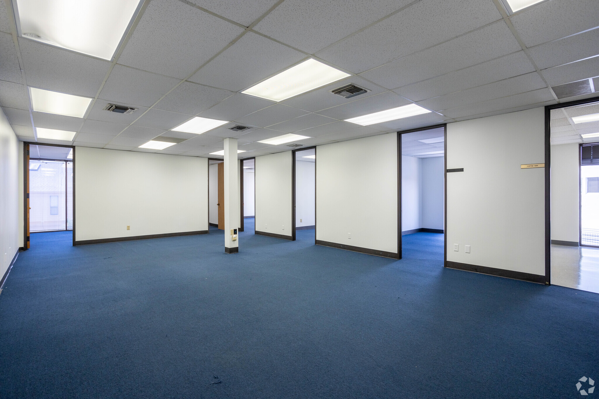 6720 Sands Point Dr, Houston, TX for lease Building Photo- Image 1 of 5