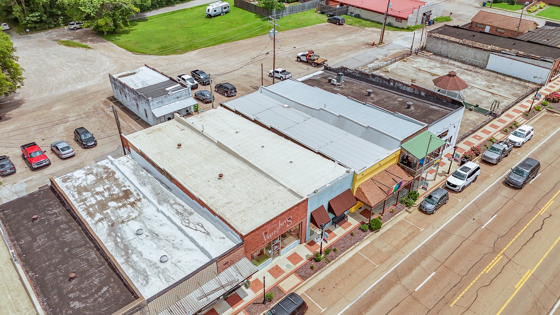 126 E Main St, Adamsville, TN for sale Primary Photo- Image 1 of 29