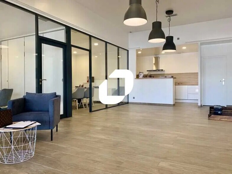 Retail in Montpellier for sale - Building Photo - Image 1 of 18