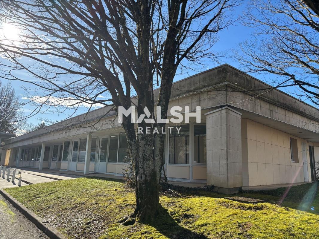 Office in Dardilly for lease Building Photo- Image 1 of 9