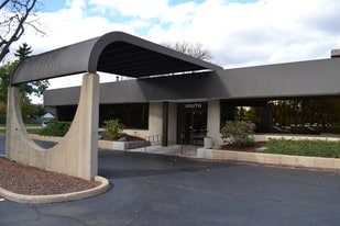 McLean Professional Building - Loft