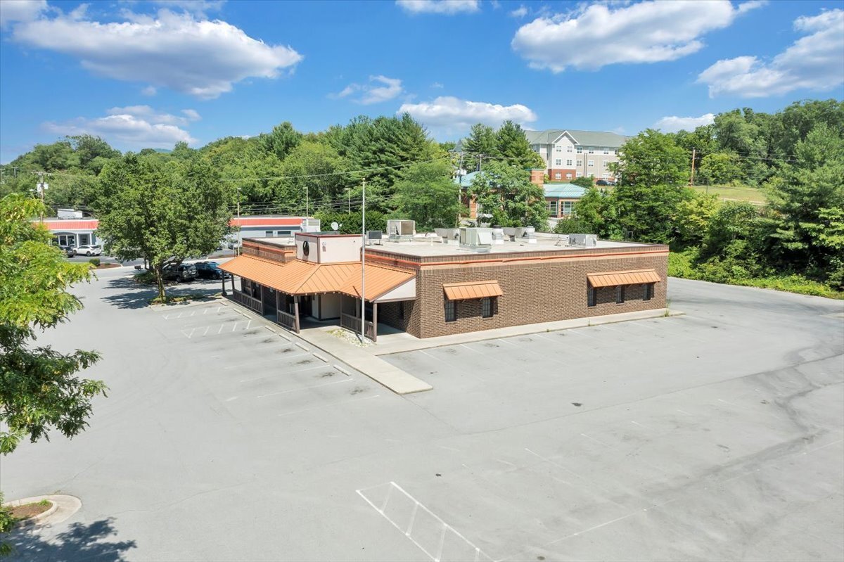 2843 Orange Ave NE, Roanoke, VA for sale Building Photo- Image 1 of 1